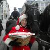 Kerstvrouw Sara bij paard